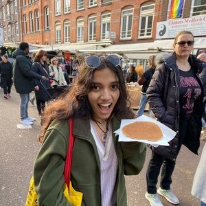 Meet your Posher, Anya